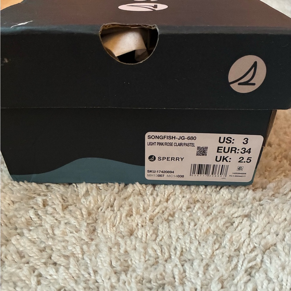NWT Sperry Girls longfish boat shoes- color rose/pale pink- still in the box - Picture 9 of 9